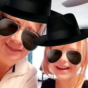 Meet your Posher, Laura